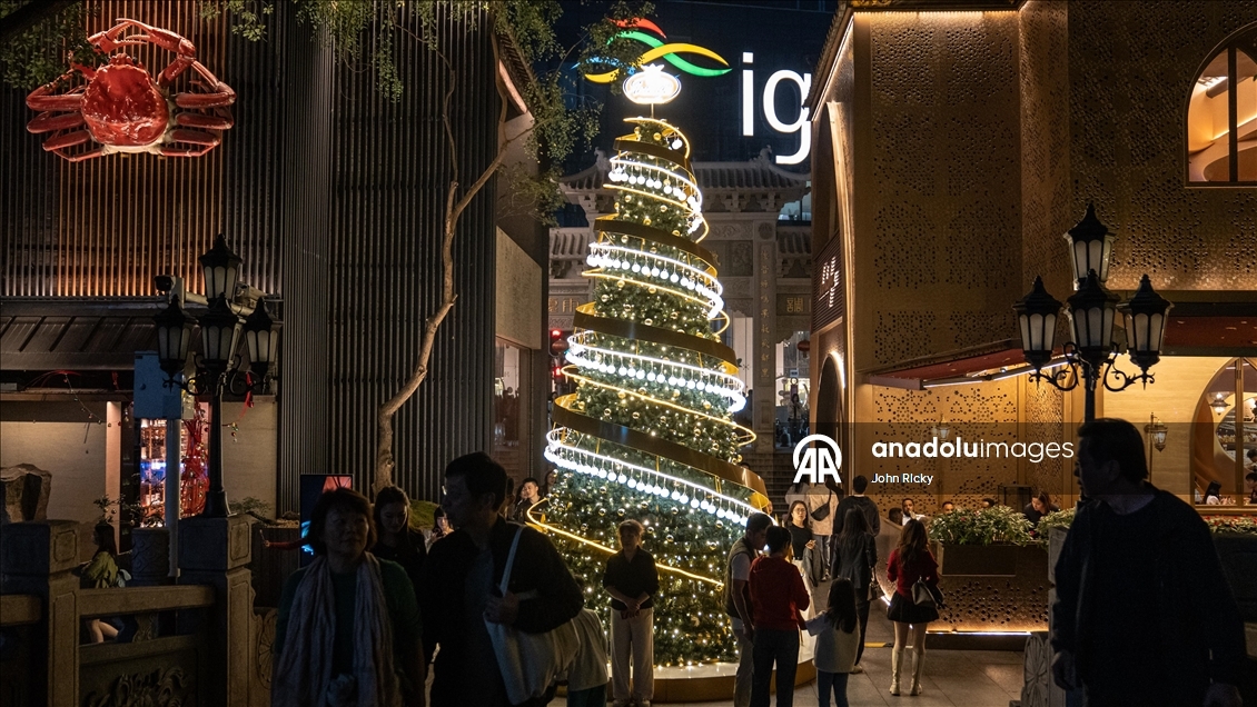 Guangzhou’da Noel atmosferi sokaklara yansıdı