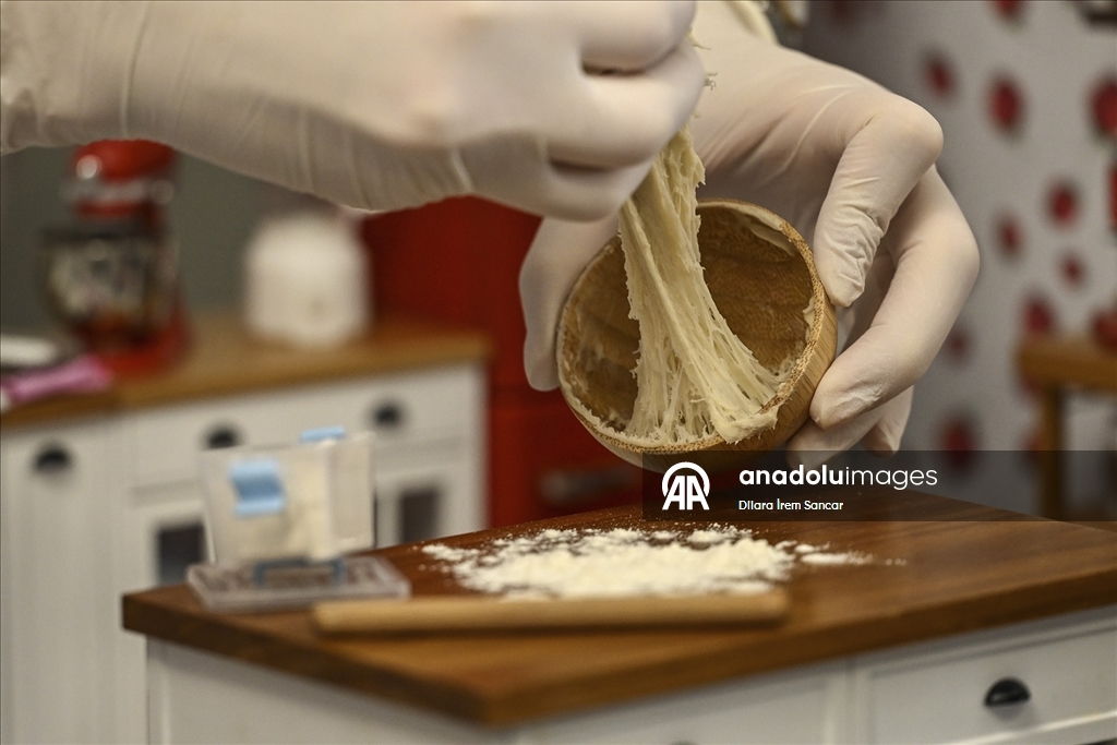 Minyatür mutfakta Türk ve dünya tatları "tek lokmalık" sunuma dönüşüyor