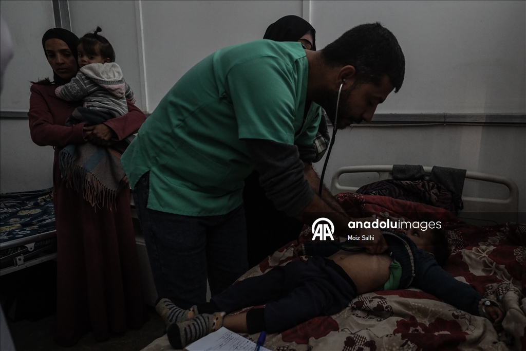 Gazze'deki El-Avde Hastanesinde, jeneratör ve yakıt sıkıntısı hastaların hayatını tehdit ediyor