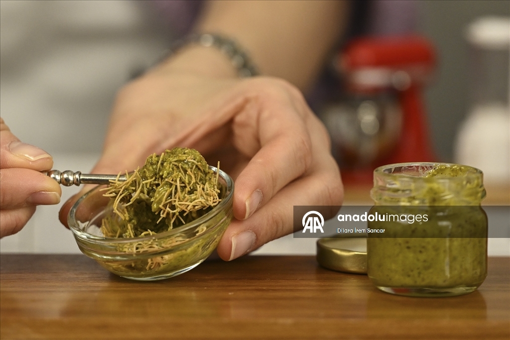 Minyatür mutfakta Türk ve dünya tatları "tek lokmalık" sunuma dönüşüyor