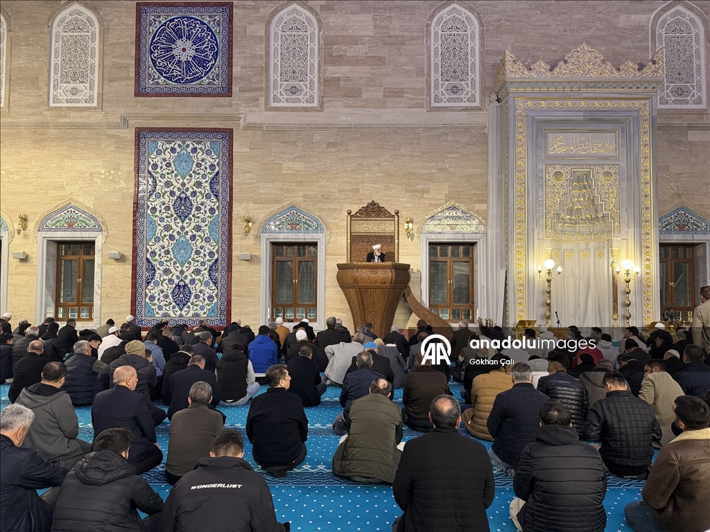 Kahramanmaraş'ta Regaip Kandili dualarla idrak edildi