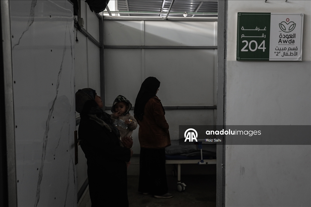 Gazze'deki El-Avde Hastanesinde, jeneratör ve yakıt sıkıntısı hastaların hayatını tehdit ediyor