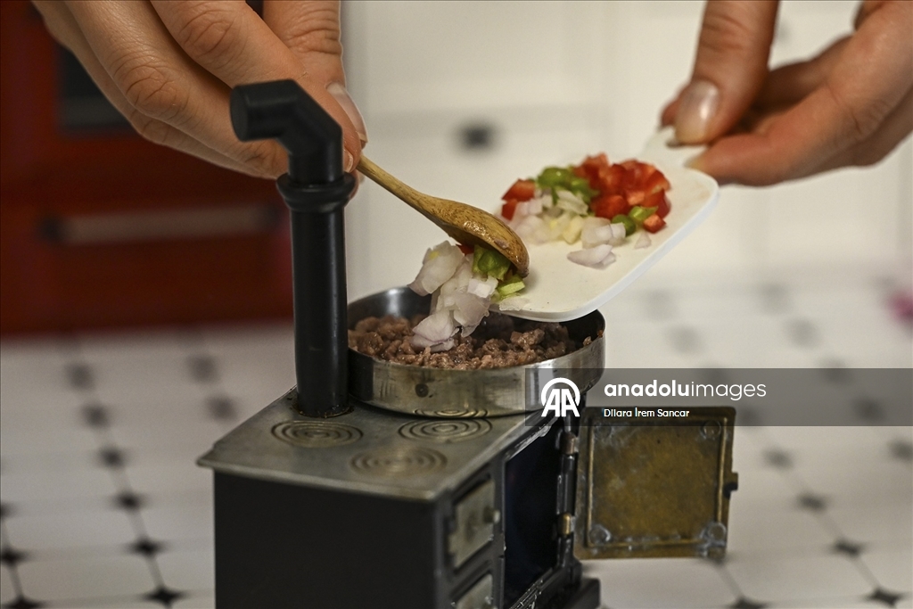 Minyatür mutfakta Türk ve dünya tatları "tek lokmalık" sunuma dönüşüyor