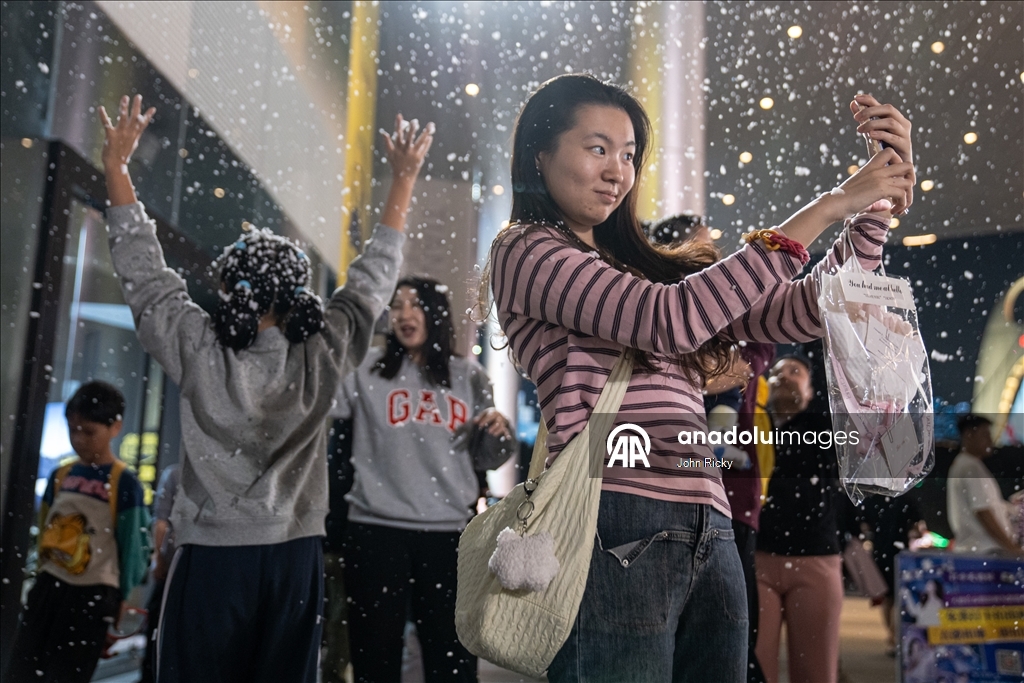 Guangzhou’da Noel atmosferi sokaklara yansıdı