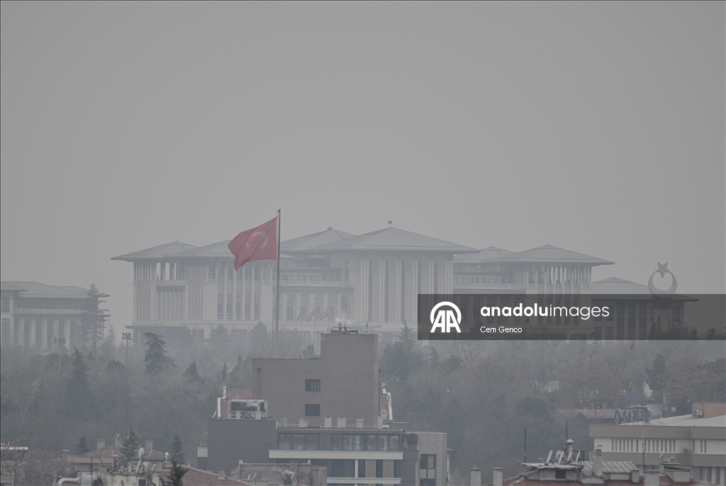Ankara'da puslu hava