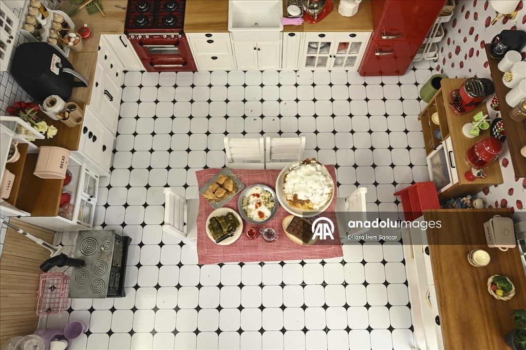 Minyatür mutfakta Türk ve dünya tatları "tek lokmalık" sunuma dönüşüyor