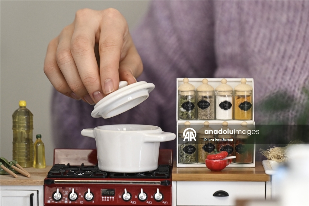 Minyatür mutfakta Türk ve dünya tatları "tek lokmalık" sunuma dönüşüyor