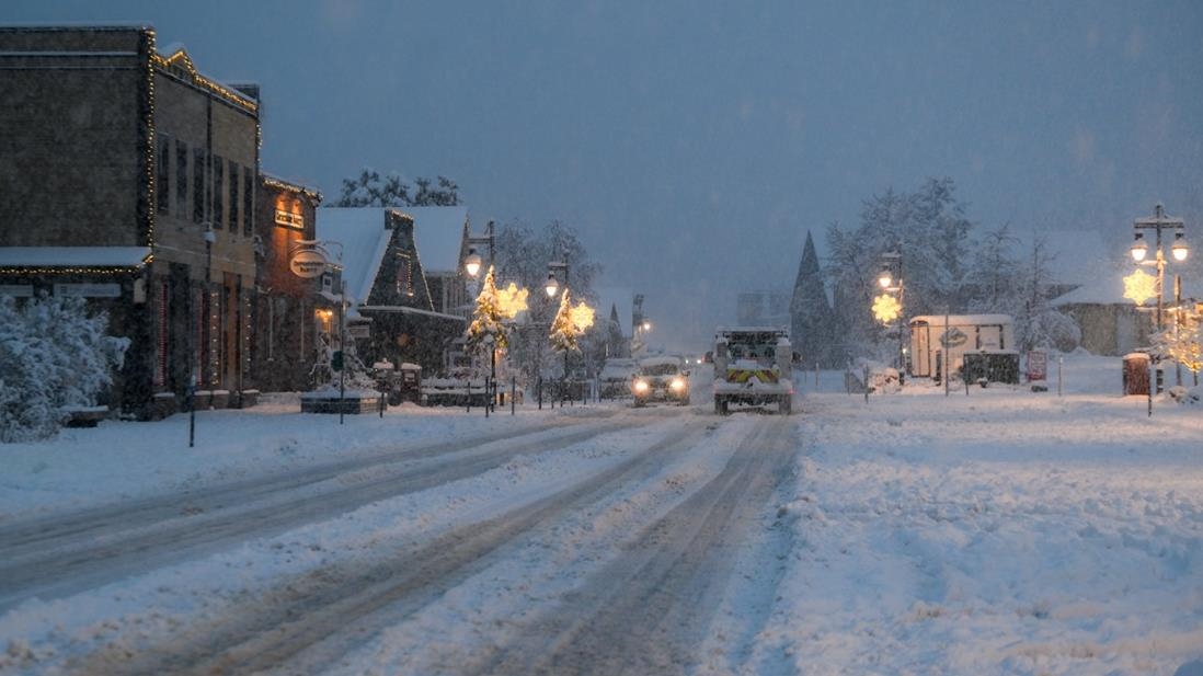 California'da kar yağışı etkili oldu