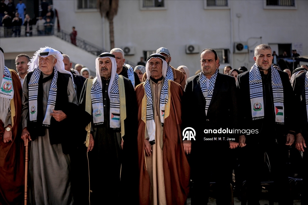 مدينة غزة.. حفل تخرج 168 طبيبًا فلسطينيا بمجمع الشفاء "المدمّر"