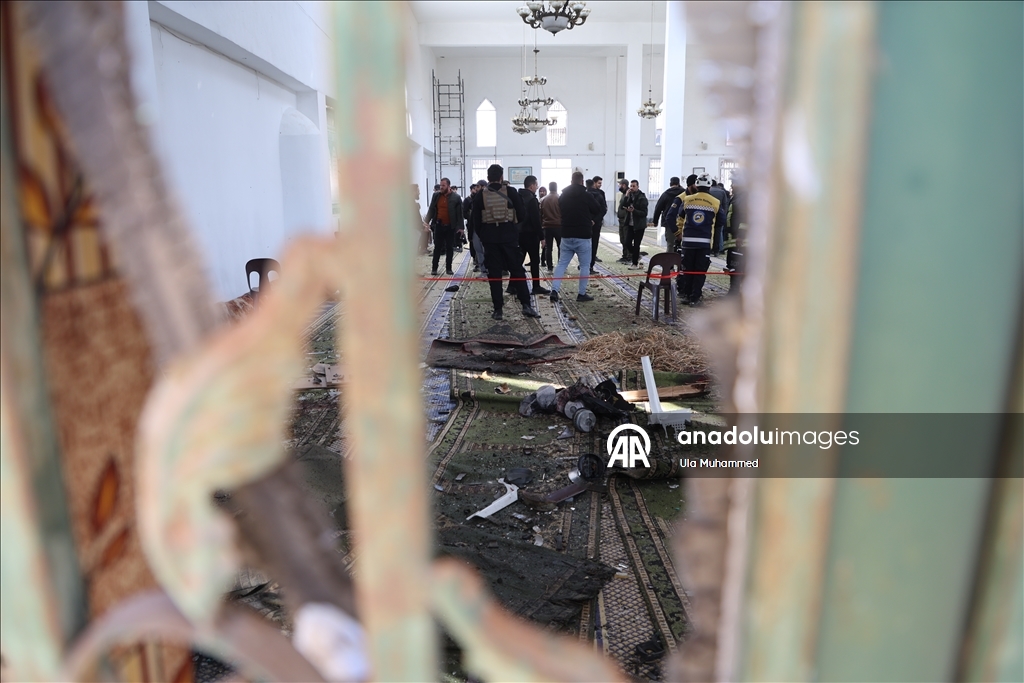 سوريا.. ارتفاع عدد القتلى إلى 8 جراء الانفجار في مسجد بحمص