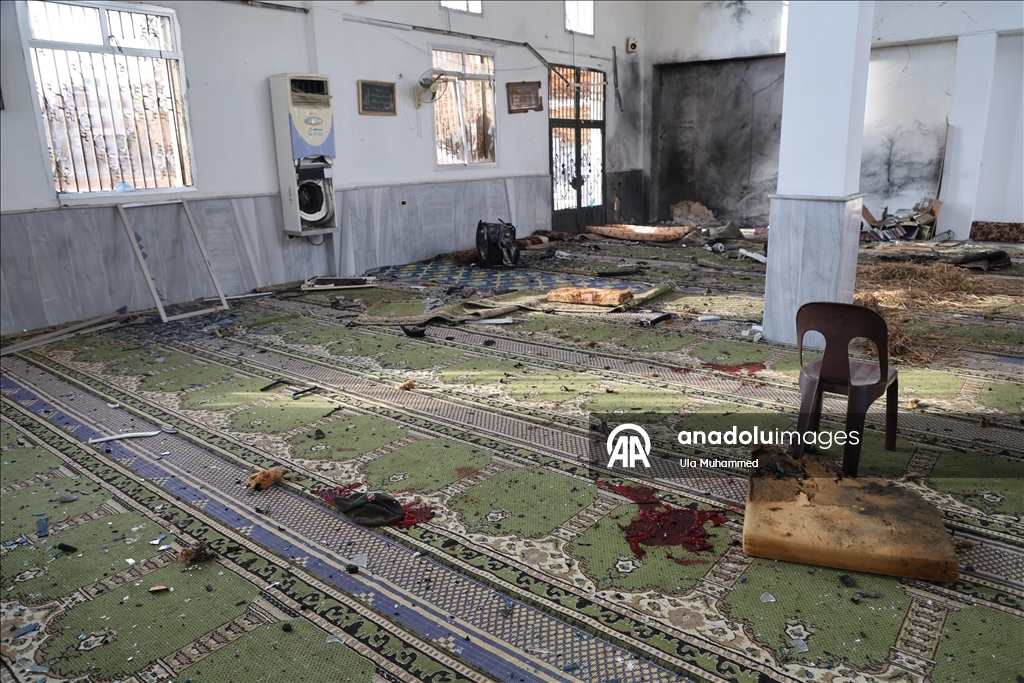 سوريا.. ارتفاع عدد القتلى إلى 8 جراء الانفجار في مسجد بحمص