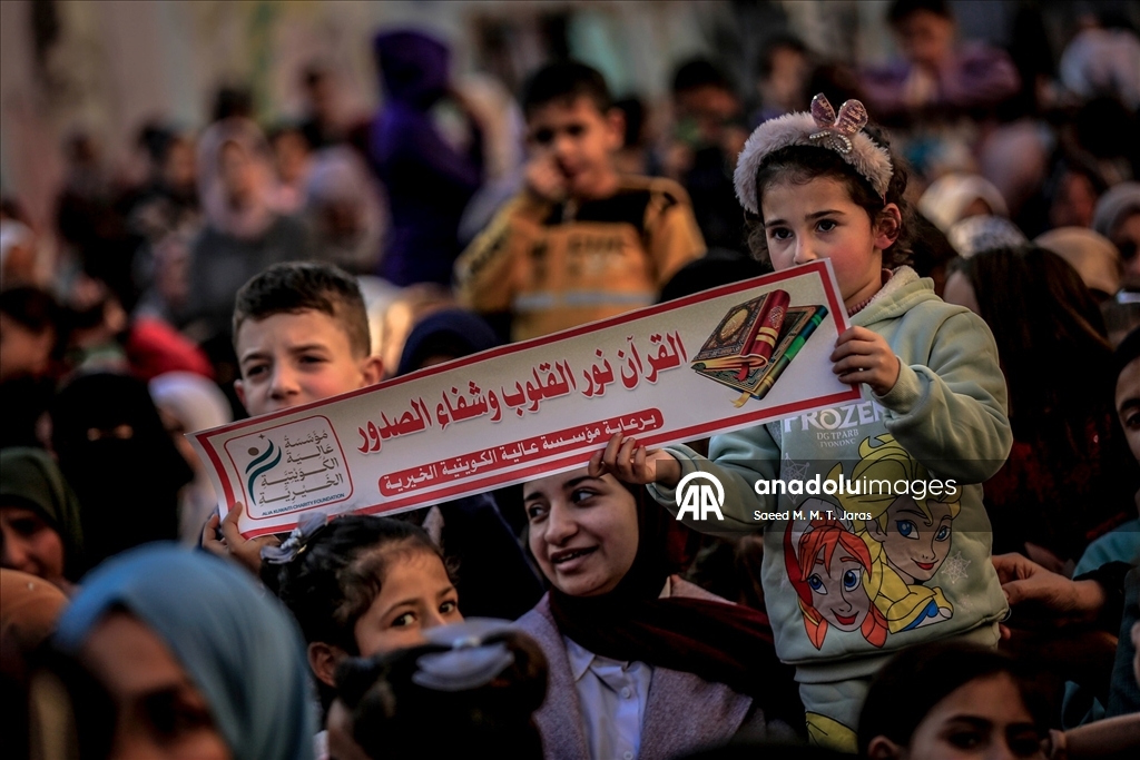 Gazze’de 500 hafız için mezuniyet töreni düzenlendi