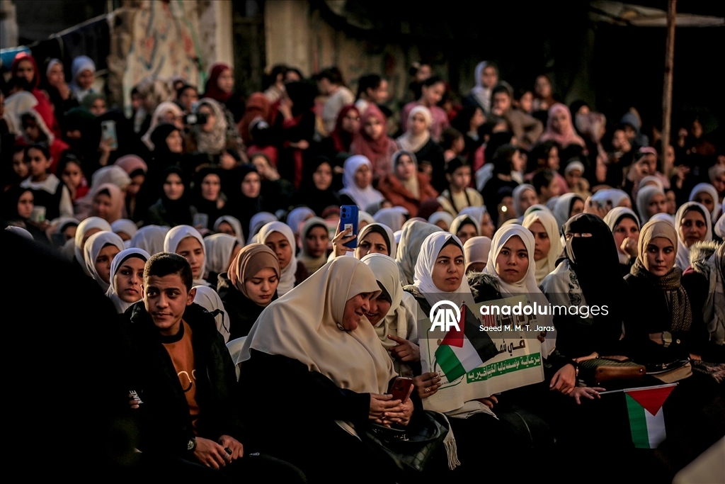 Gazze’de 500 hafız için mezuniyet töreni düzenlendi