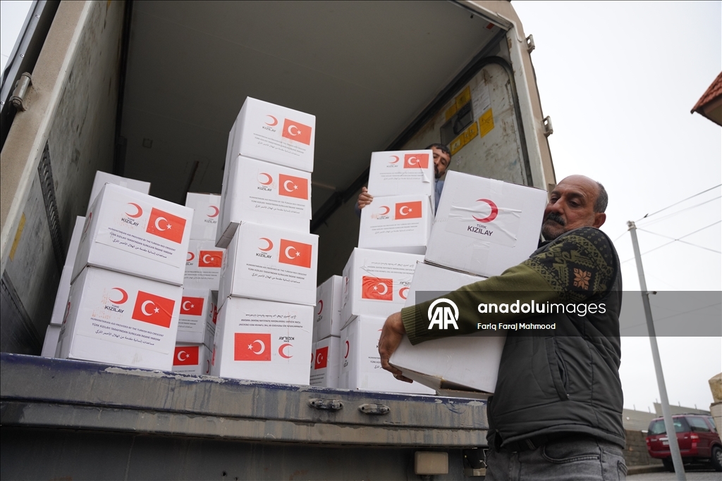 Турецкий Красный Полумесяц доставил помощь пострадавшим от наводнения в Ираке