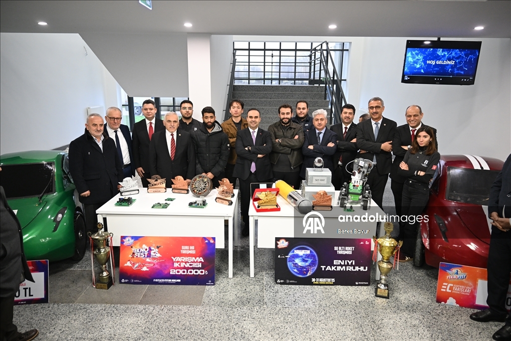 Sanayi ve Teknoloji Bakanı Kacır, Sakarya'da 