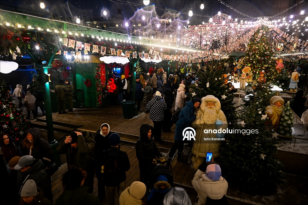 موسكو تتزين بالأضواء لاستقبال العام الجديد