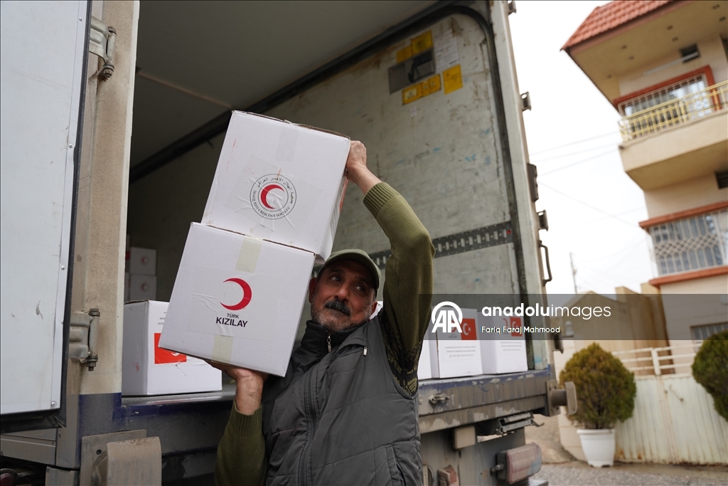 Турецкий Красный Полумесяц доставил помощь пострадавшим от наводнения в Ираке