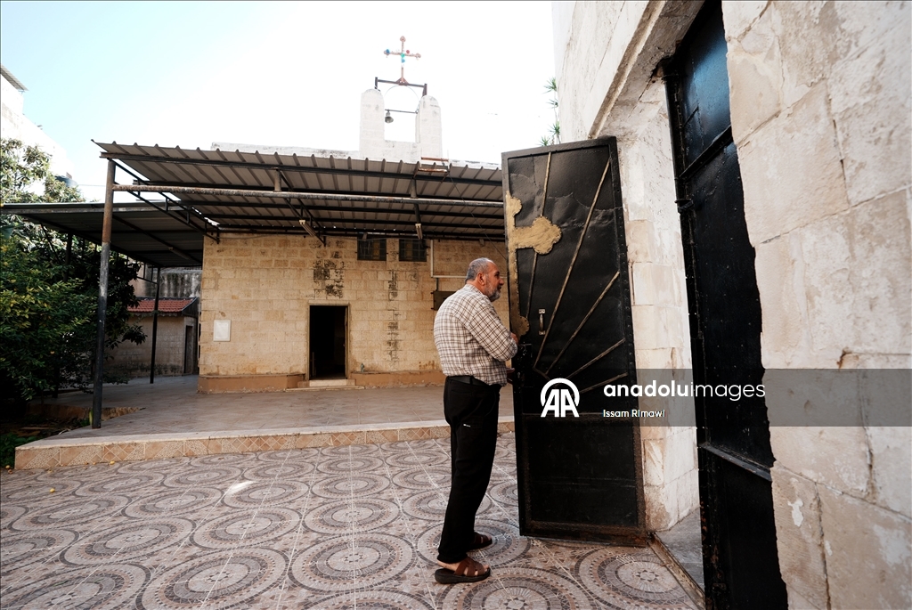 فلسطيني هجّرته إسرائيل: الكنيسة في طولكرم شكلت لنا طوق نجاة