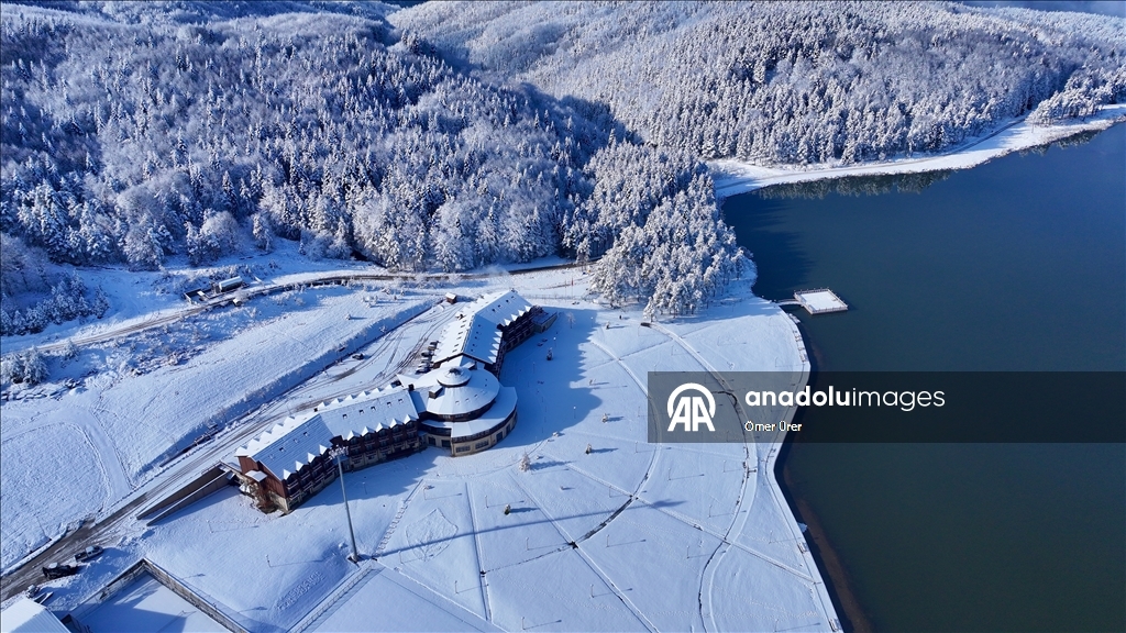 Плато Топук покрылось белым снежным покровом