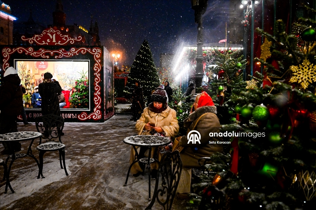 موسكو تتزين بالأضواء لاستقبال العام الجديد