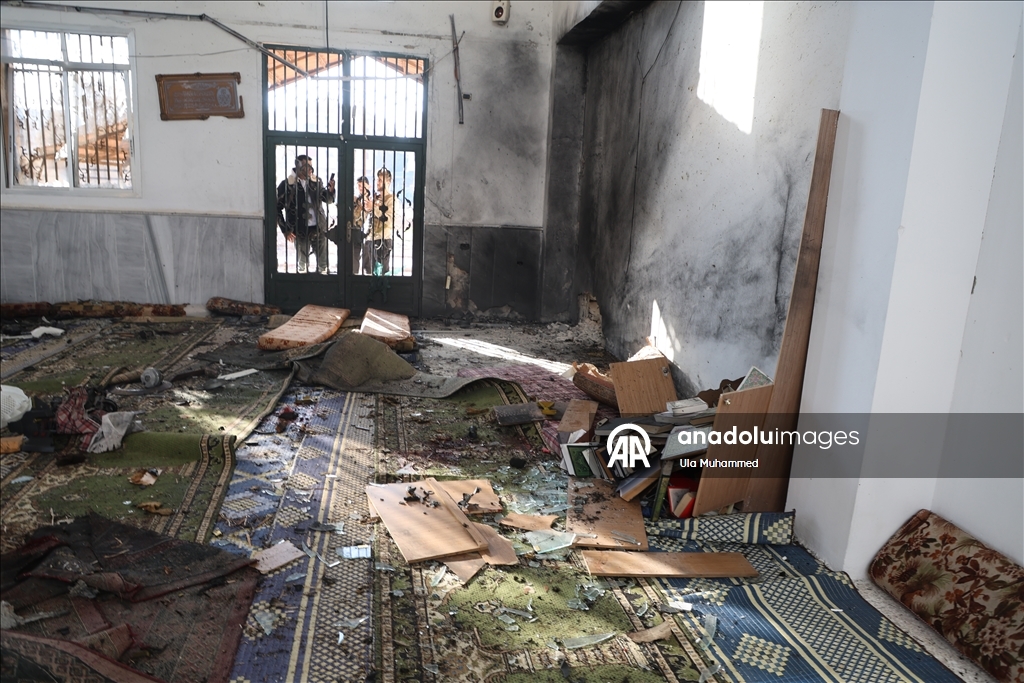 سوريا.. ارتفاع عدد القتلى إلى 8 جراء الانفجار في مسجد بحمص