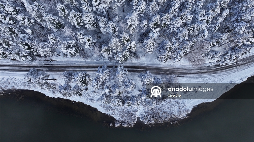 Плато Топук покрылось белым снежным покровом