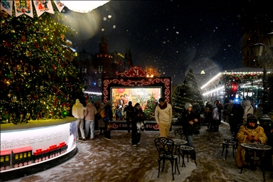 موسكو تتزين بالأضواء لاستقبال العام الجديد