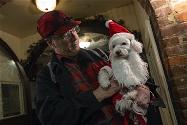 Вирджиния готовится к празднованию Рождества и Нового года