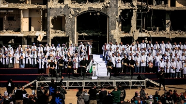 Gazze'de yıkımın içinde 168 doktor uzmanlık sertifikasını aldı