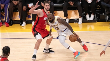 NBA'de Rockets, Lakers deplasmanında farklı kazandı