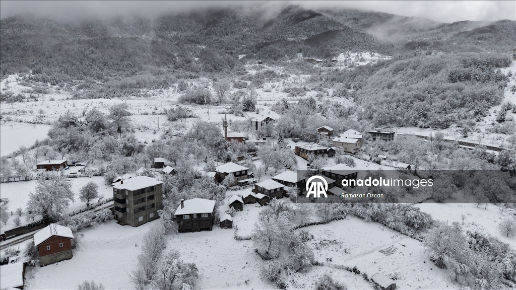 Sinop’ta kar yağışı etkili oldu