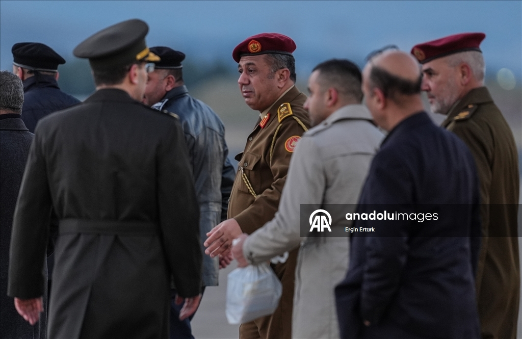 В Турции состоялась церемония в память о погибших при крушении самолета под Анкарой