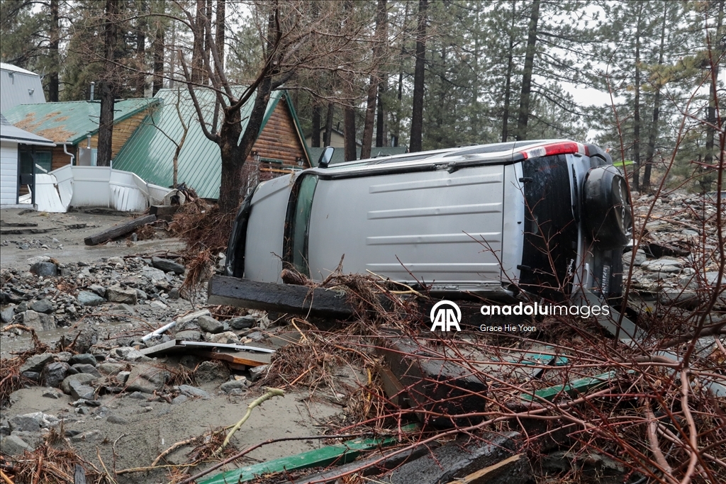 На Южную Калифорнию обрушился атмосферный речной шторм