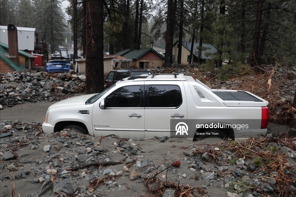 На Южную Калифорнию обрушился атмосферный речной шторм