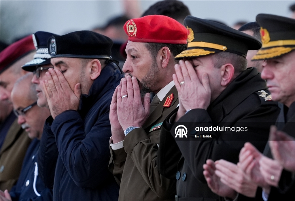 В Турции состоялась церемония в память о погибших при крушении самолета под Анкарой