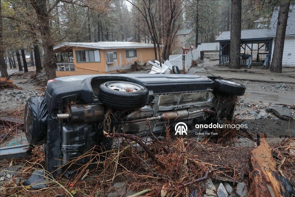 На Южную Калифорнию обрушился атмосферный речной шторм