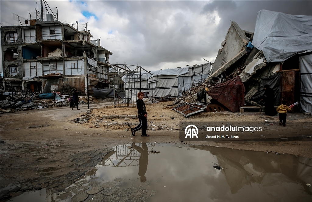 Gazze’de kış şartları Filistinlilerin yaşamını zorlaştırıyor