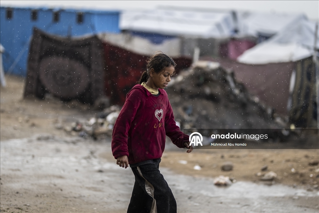 Gazze’de olumsuz hava koşulları hayatı olumsuz etkiliyor