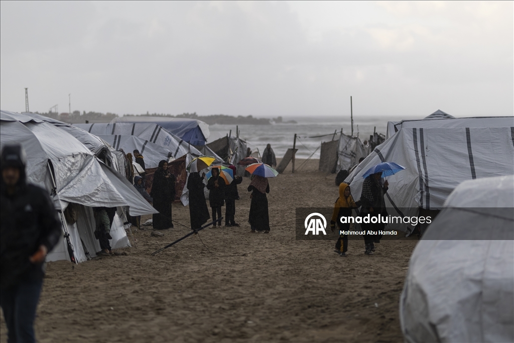 Gazze’de olumsuz hava koşulları hayatı olumsuz etkiliyor