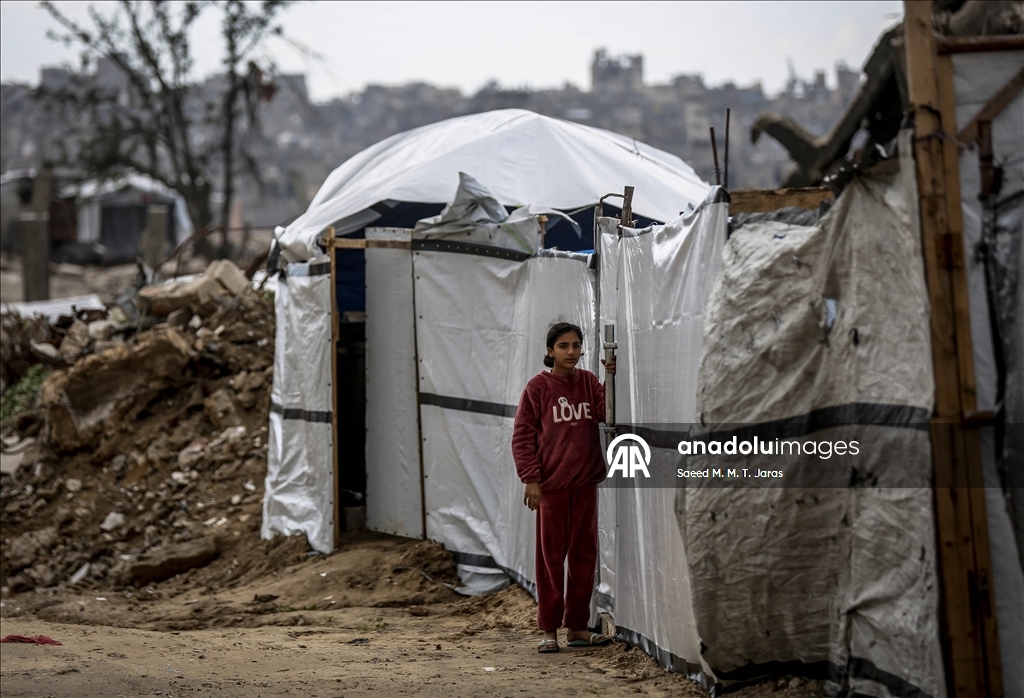 Gazze’de kış şartları Filistinlilerin yaşamını zorlaştırıyor