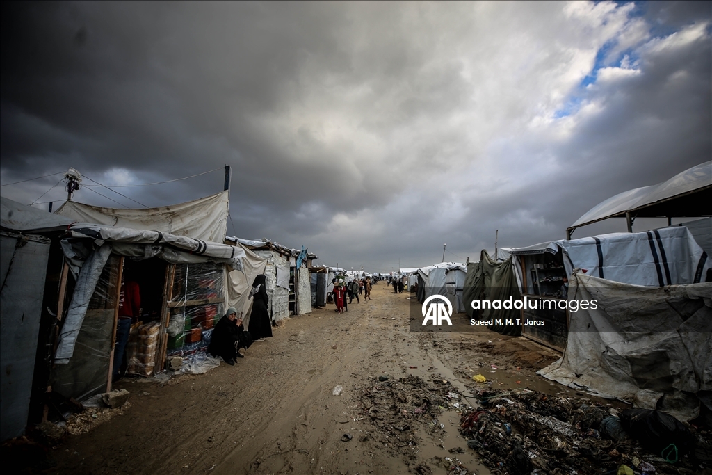 Gazze’de kış şartları Filistinlilerin yaşamını zorlaştırıyor