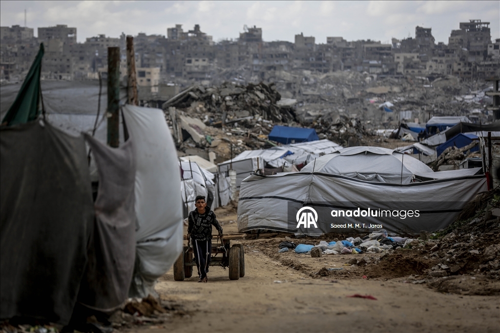 Gazze’de kış şartları Filistinlilerin yaşamını zorlaştırıyor