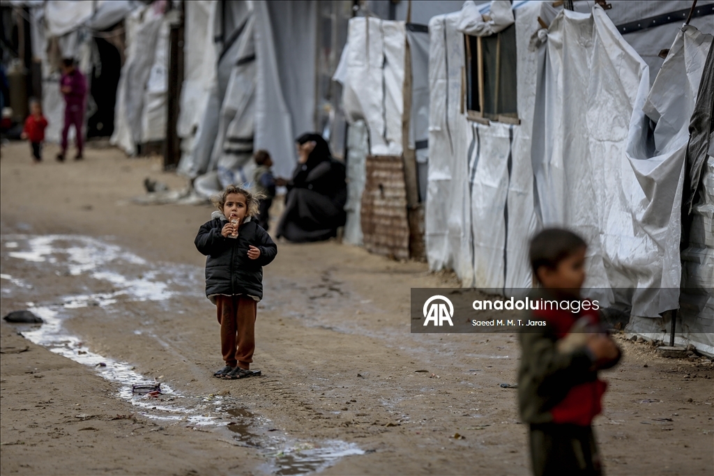 Gazze’de kış şartları Filistinlilerin yaşamını zorlaştırıyor