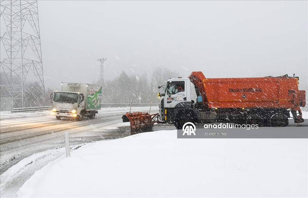 Zonguldak'ta 81 köy yolu kar nedeniyle ulaşıma kapandı