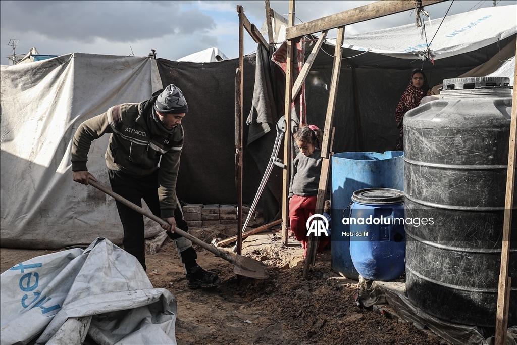 Непогода усугубляет страдания жителей Газы