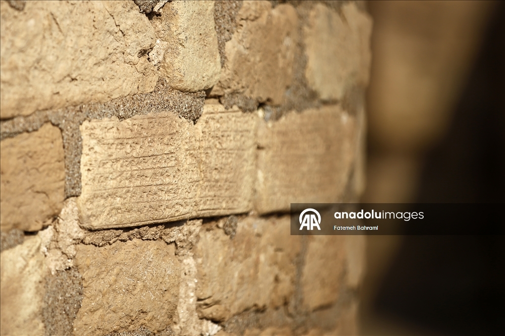 Зиккурат Чога-Занбиль - выдающийся памятник эламской цивилизации