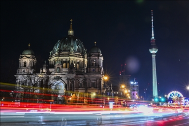 Берлинский собор и Телебашня – символы столицы Германии