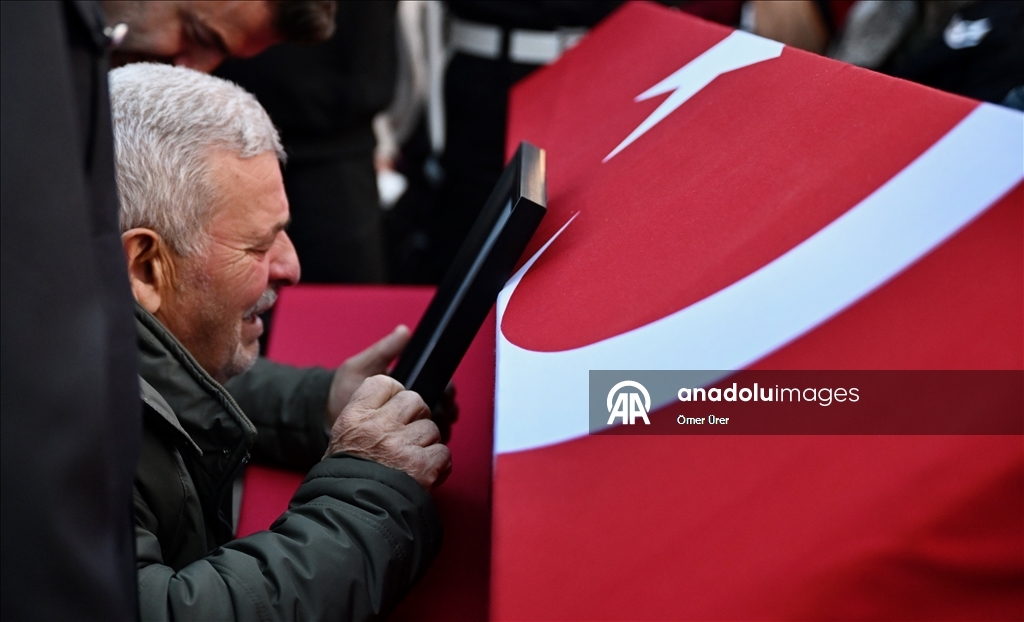 Yalova'daki DEAŞ operasyonunda şehit olan polis memuru Turgut Külünk'ün cenazesi, memleketi Düzce'de defnedildi