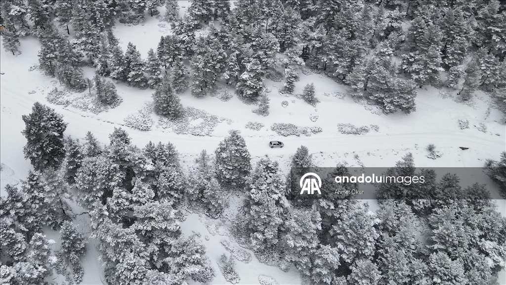Ankara'nın yüksek kesimleri karla kaplandı