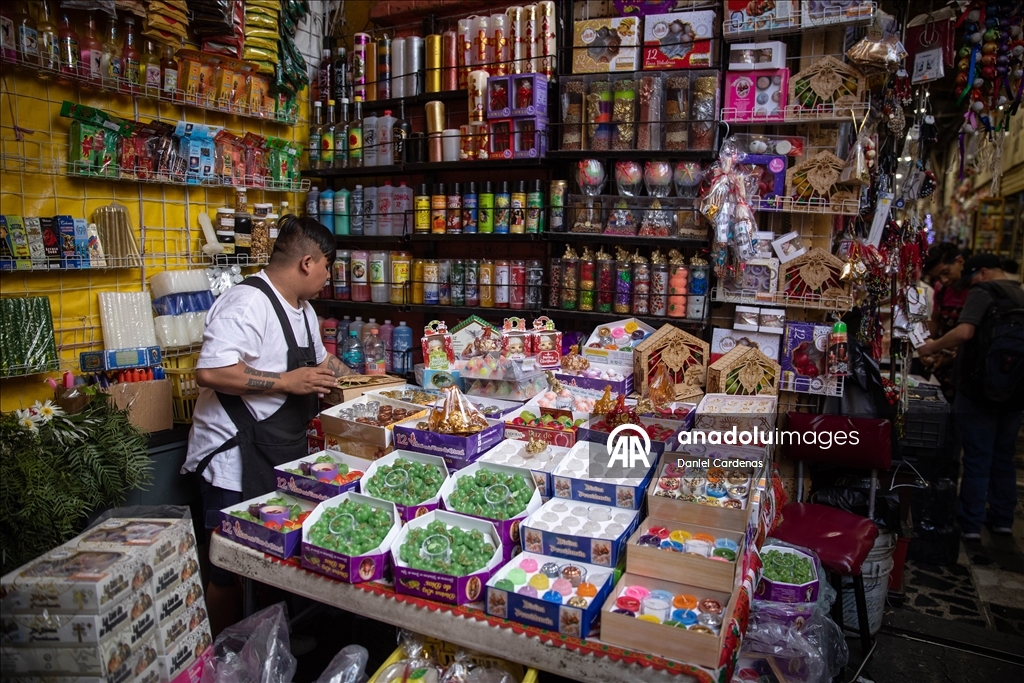 Mexico City’deki Sonora Pazarı’nda yeni yıl hazırlıkları
